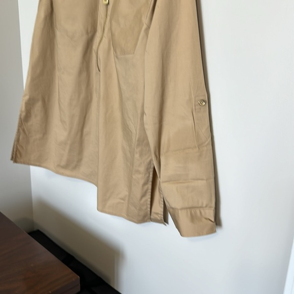Michael Kors size small top. - Picture 9 of 9